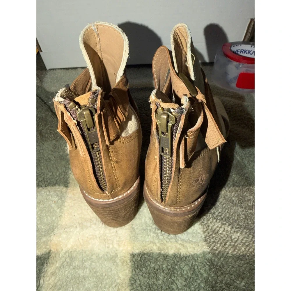 Roan Women Tan Cream Leather Perforated Peep Toe Cutout‎ Block Heel Booties 7